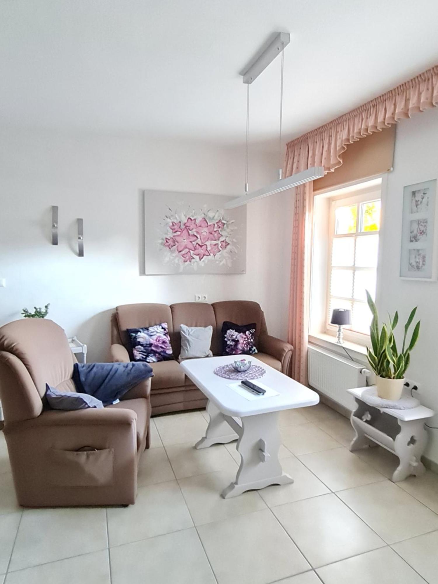 Ferienwohnung Am Huenenweg Berge  Kültér fotó